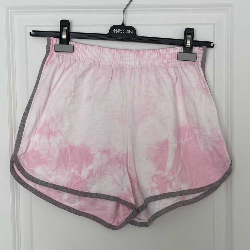✨3/10$ NWOT Soffe Pink and White Tie-Dye Athletic Shorts